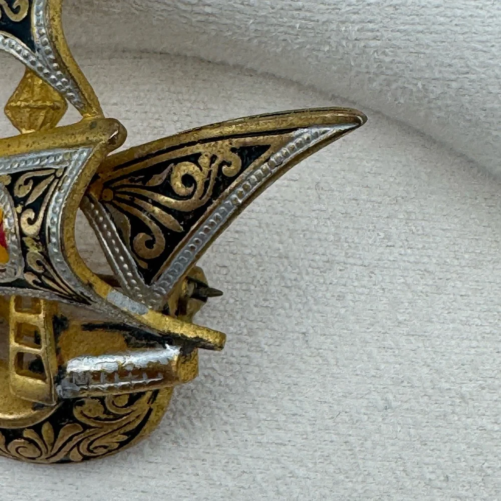 Vintage Spanish Damascene‎ Ship Brooch Toledo Gold Black Enamel Nautical